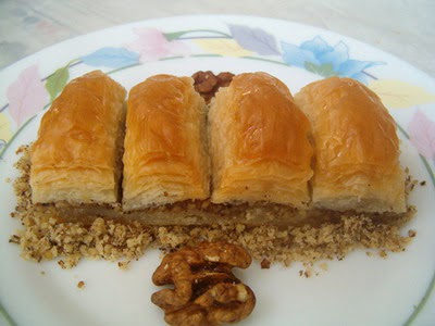online pastane Essiz lezzette 1 kilo cevizli baklava  Aksaray cicek , cicekci 