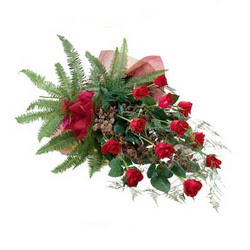  Aksaray online çiçek gönderme sipariş  10 adet kirmizi gül özel buket çiçek siparisi