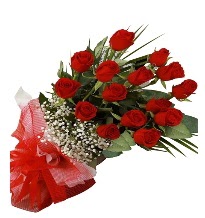 15 kırmızı gül buketi sevgiliye özel  Aksaray çiçek gönderme sitemiz güvenlidir 
